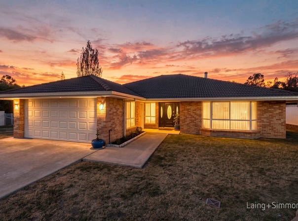 2 Barleyfields Road, Uralla, NSW 2358