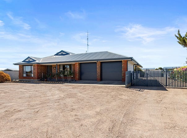4 Andrew Street, Moonta Bay, SA 5558