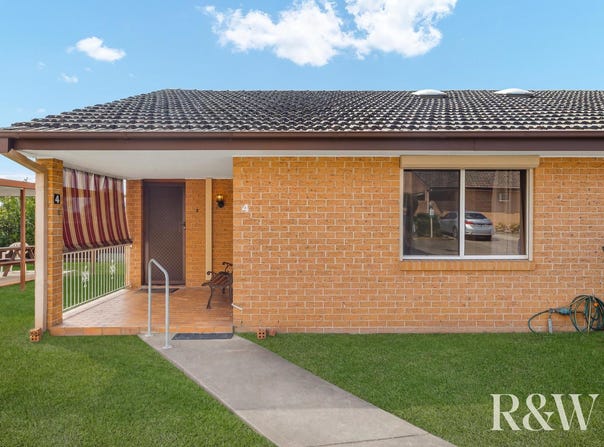 4/207-213 Great Western Highway, St Marys, NSW 2760