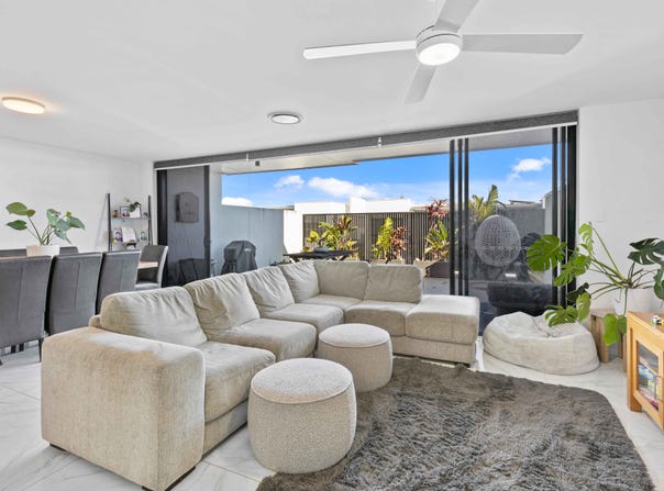 37/34 John Francis Drive, Carrara, Qld 4211