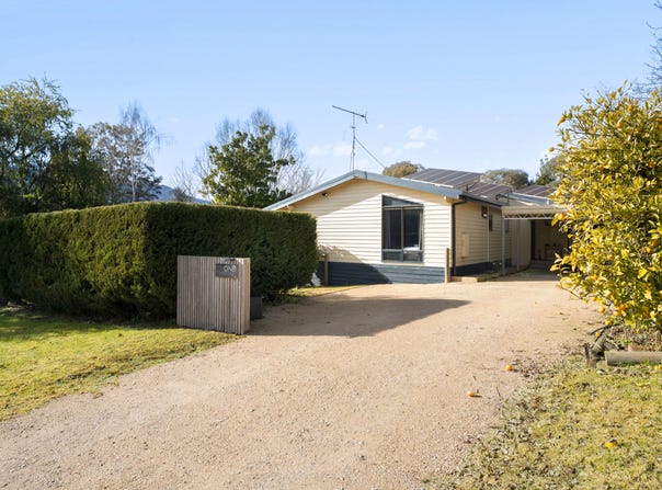 1 Cooper Street, Tawonga, Vic 3697