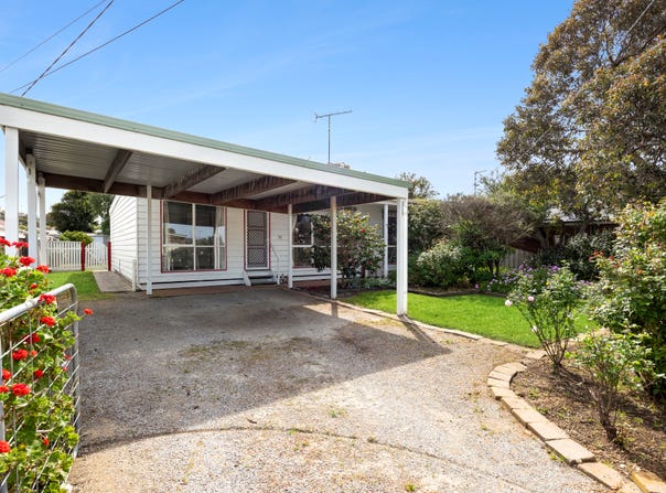 94 Sunset Strip, Ocean Grove, Vic 3226