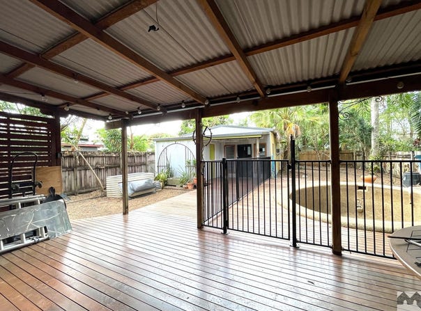 76 Christensen Street, Machans Beach, Qld 4878