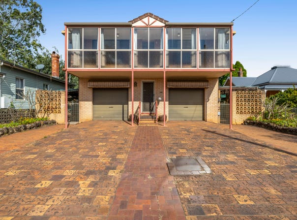 126 James Street, South Toowoomba, Qld 4350