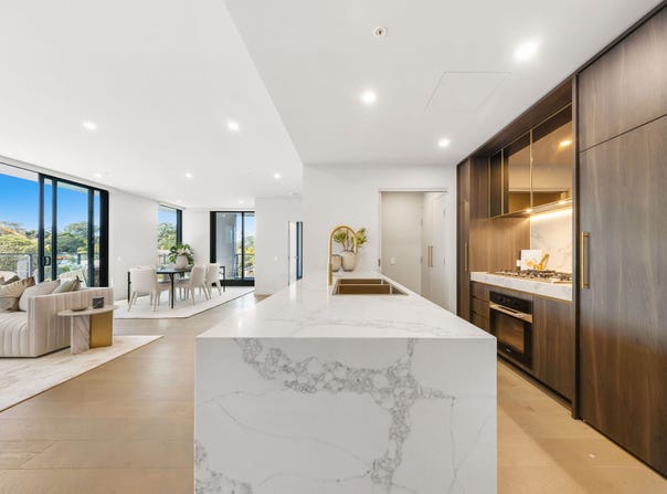 Large Two Bedroom Middleton Avenue, Castle Hill, NSW 2154