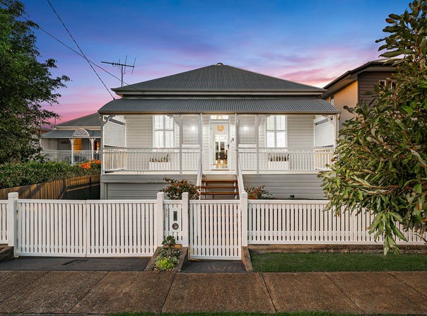 90 Kingsley Terrace, Manly, Qld 4179
