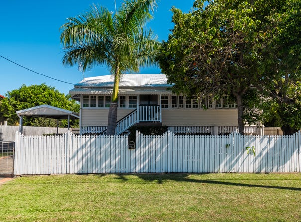 70 Ninth Avenue, Railway Estate, Qld 4810