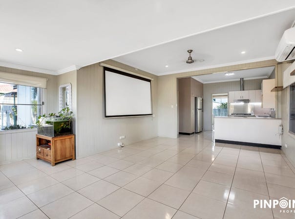 15 Adrian Street, West Mackay, Qld 4740
