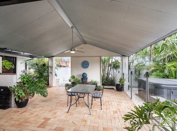 2 Mainbrace Court, Banksia Beach, Qld 4507