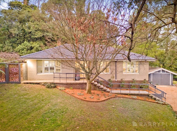 2 Elm Crescent, Emerald, Vic 3782