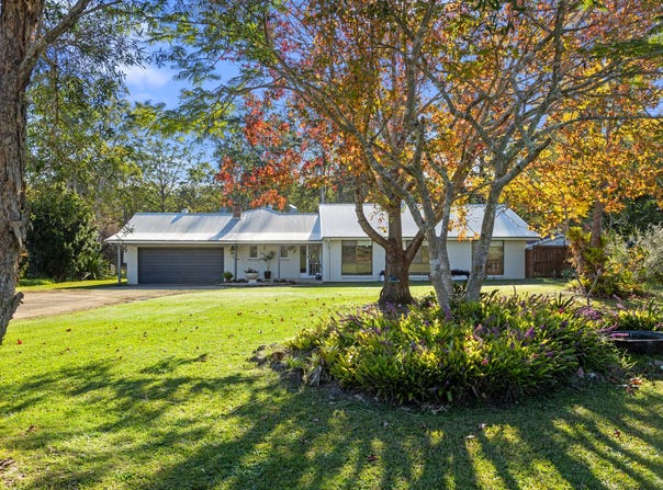 27 Hillview Drive, Yarravel, NSW 2440