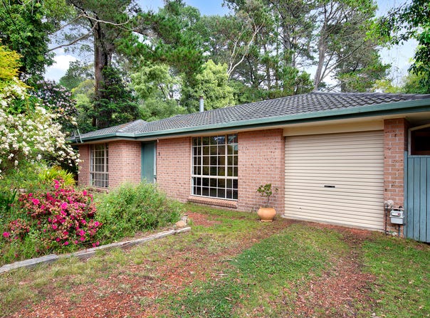 18 Fourth Avenue, Katoomba, NSW 2780