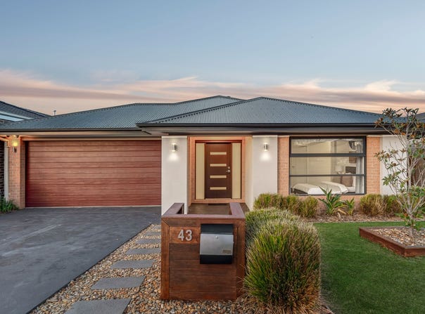 43 Aspect Road, Mount Duneed, Vic 3217