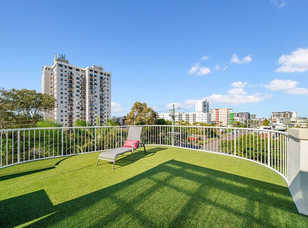 13/91-97 Duporth Avenue, Maroochydore, Qld 4558