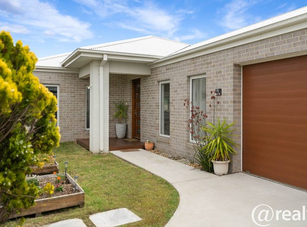 19 Bowline Court, Coronet Bay, Vic 3984