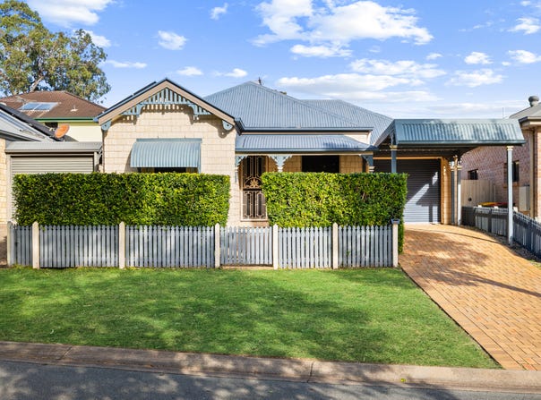 31 Eungella Terrace, Forest Lake, Qld 4078
