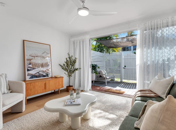 11/2A Moffatt Street, Scarborough, Qld 4020