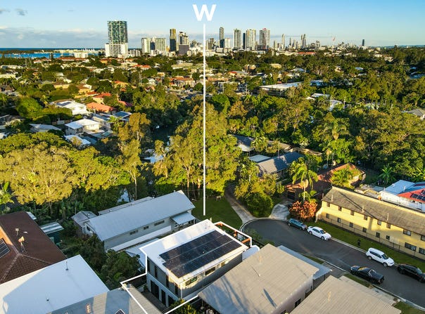 6 Cowderoy Street, Labrador, Qld 4215
