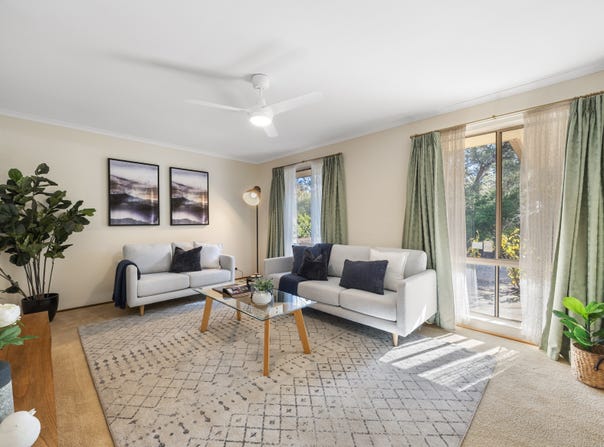 32 Woodlea Drive, Aberfoyle Park, SA 5159