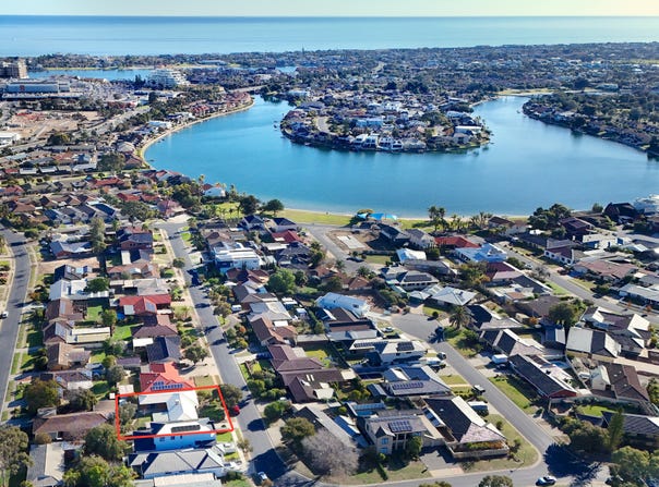 20 Woodlake Avenue, West Lakes, SA 5021