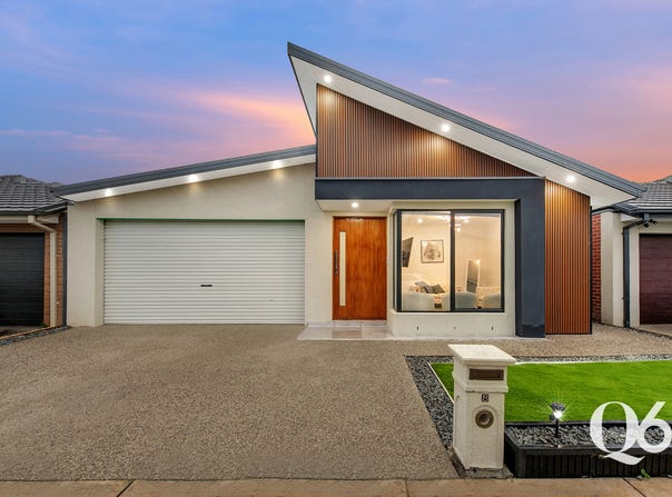 8 Warangal Way, Deanside, Vic 3336