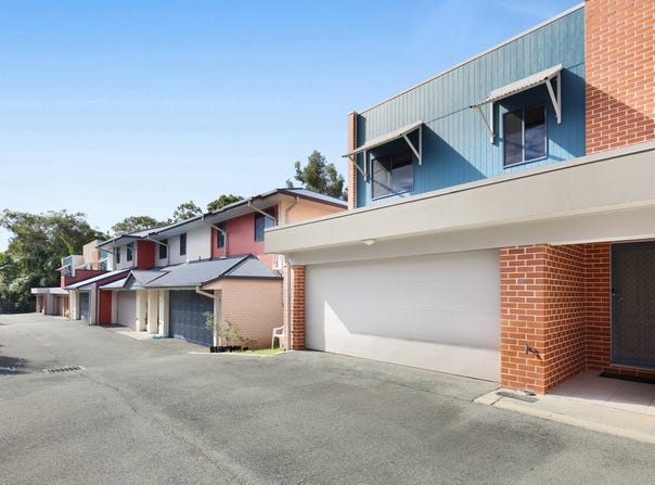 19/170 Whiting Street, Labrador, Qld 4215