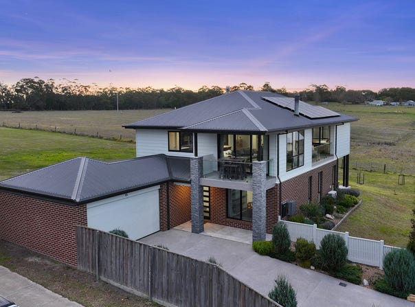 16 Glenbrook Place, Willow Grove, Vic 3825