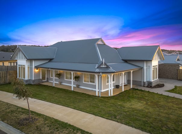1 Kirkwood Street, Gisborne, Vic 3437