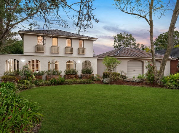 19 Milburn Place, St Ives, NSW 2075