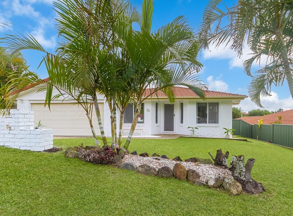 35 Kildare Drive, Banora Point, NSW 2486