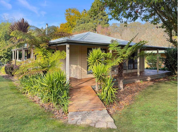 12 Nash Street, Jamieson, Vic 3723
