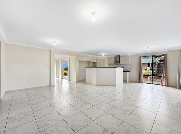 11 Tryhorn St, Grantham, Qld 4347