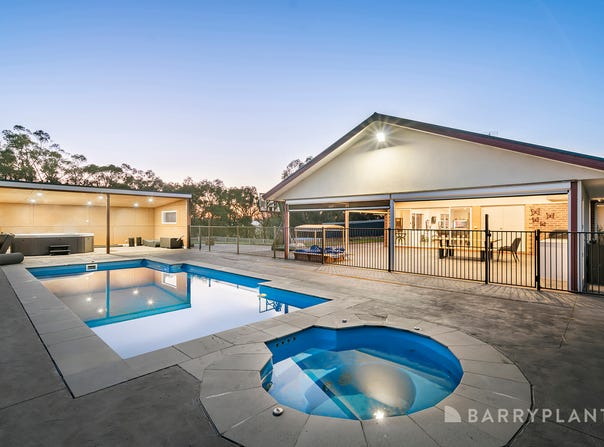 4 Smiths Road, Yellingbo, Vic 3139