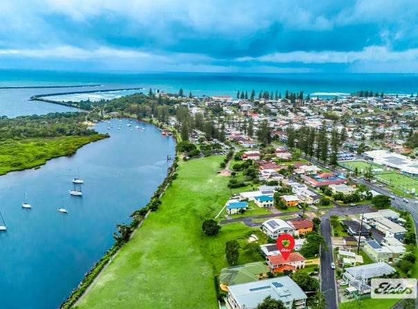 6 Bent Street, Yamba, NSW 2464