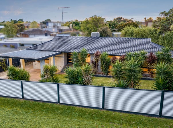 8 Claremont Drive, Leopold, Vic 3224