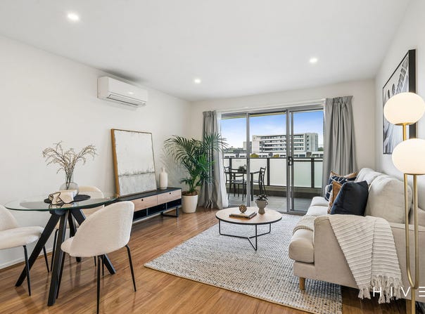 10/2 Serventy Street, Wright, ACT 2611