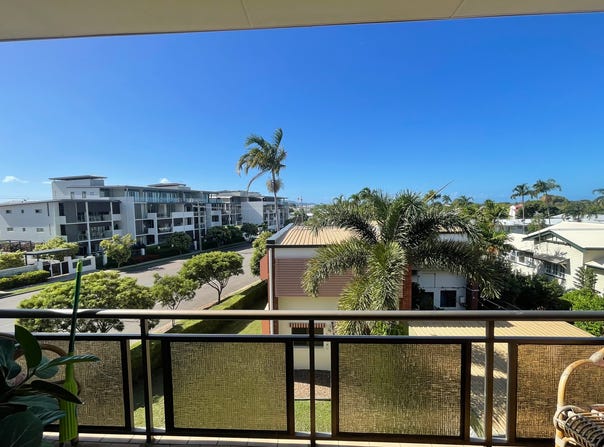 4/14 Rowland Street, North Ward, Qld 4810