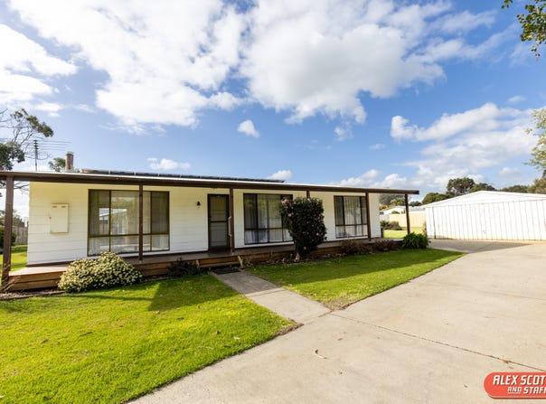 2 Walpole Street, Corinella, Vic 3984