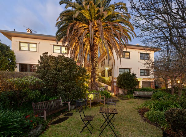 2/42 Grandview Grove, Prahran, Vic 3181