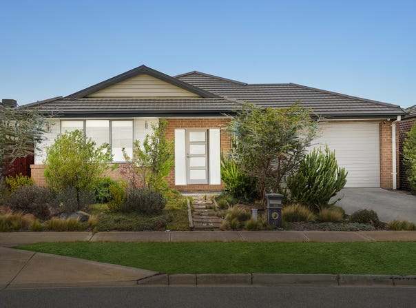 30 Medlar Avenue, Manor Lakes, Vic 3024