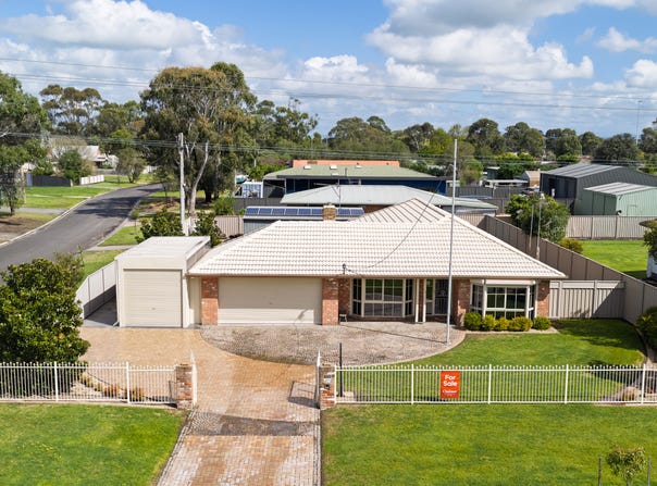 13 Davis Street, Stratford, Vic 3862
