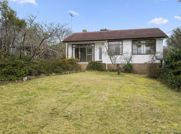 96 Barton St, Katoomba, NSW 2780