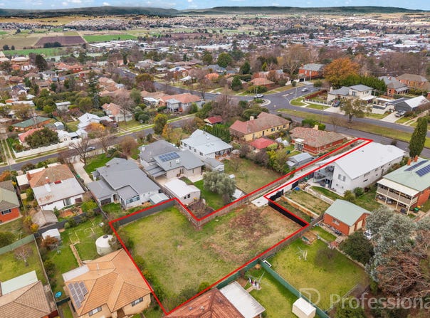 131 Mitre Street, Bathurst, NSW 2795