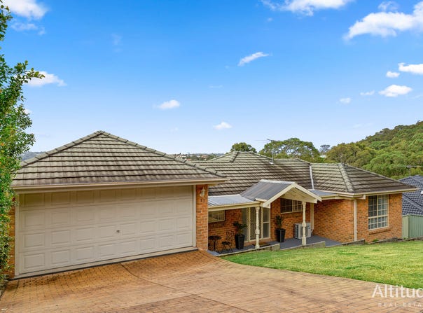 17 Hillview Crescent, Macquarie Hills, NSW 2285