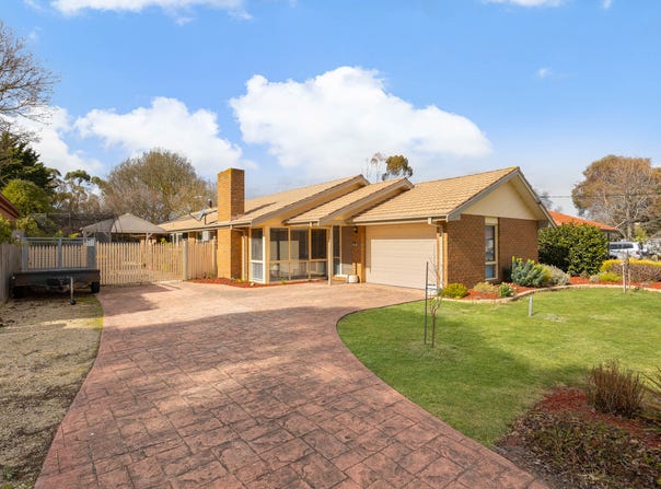 49 Frith Road, Gisborne, Vic 3437