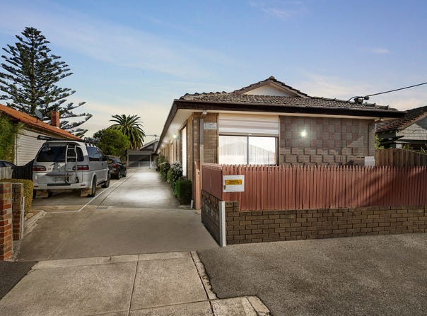 1/9 Larnoo Avenue, Brunswick West, Vic 3055