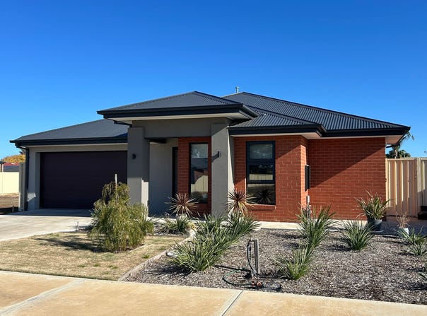 8 Remembrance Drive, Numurkah, Vic 3636