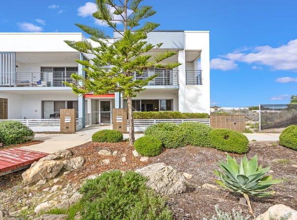 2/14 Keel Lane, Alkimos, WA 6038
