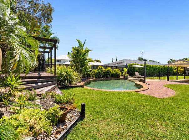 12 Jarrah Street, Minyama, Qld 4575