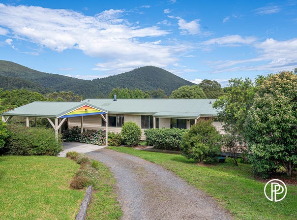 21 Brett Road, Warburton, Vic 3799
